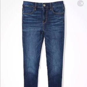American Eagle Outfitters Next Level Stretch High Waited Jeggings. Size 8